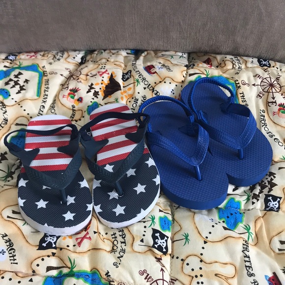 Old Navy Other - Old Navy Flip Flops Like new